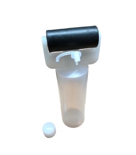 Glue bottle with roller